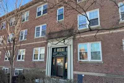 175 Kent Street #4