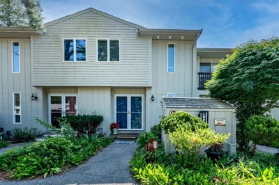 300 Buck Island Rd #10D 1