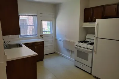 16 Shanley St #1