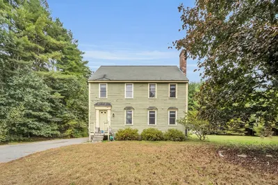 18 Crosswinds Dr