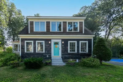 8 Woodlawn Ave