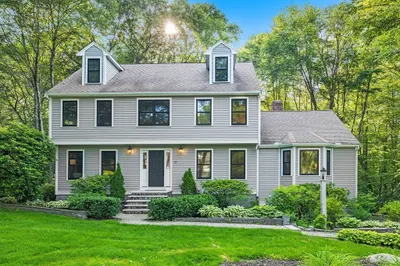 39 Blueberry Ln