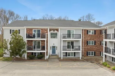 7 Chapel Hill Dr #1