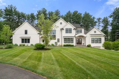 12 Ariana Ln