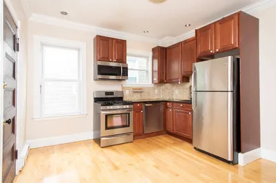 17 Bellflower St #3