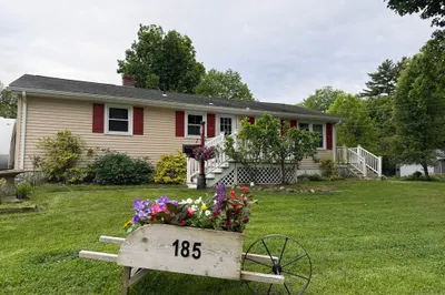 185 Chudy St 1
