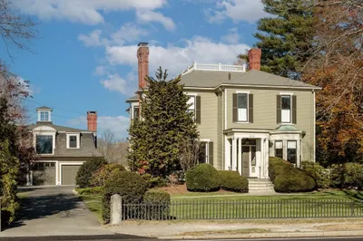 350 Main St 1