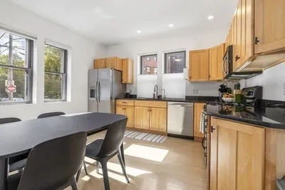 30 Tremont St #1