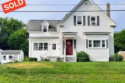 51 Pleasant St 1