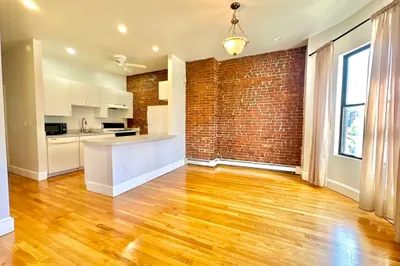 802 Tremont St #2