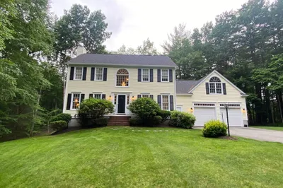52 Cranberry Rd 1