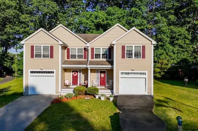 2 Bay Point Ln #2 1