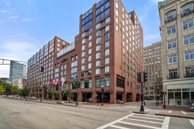 220 Boylston St #8020