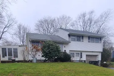 45 Sunny Hill Dr 1