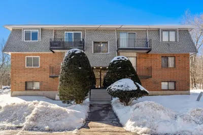 176 Maple Street #3-24
