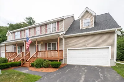 7 Oakes Cir #7 1