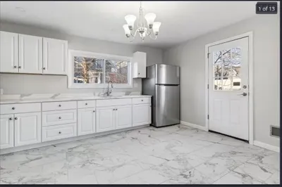 76 Spencer St #1