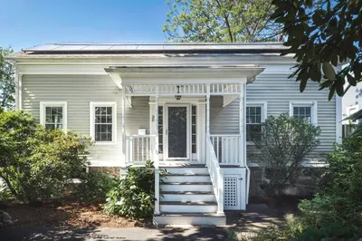 30 Paradise Rd