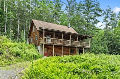 136 Wendell Rd 1