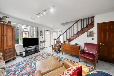 3 London Court 1