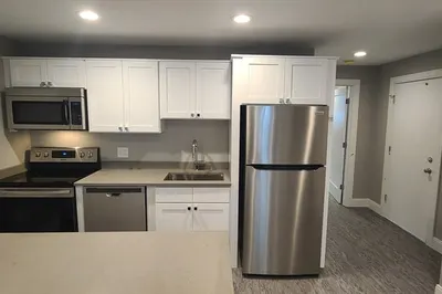 17 Carson St #2B