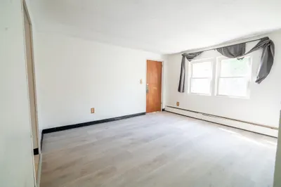 153 Commercial St #5 1