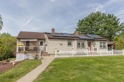 224 Palmer Rd 1