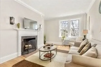 205 Mount Auburn St #20 1