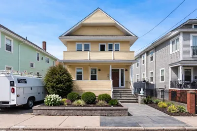 123 Willis Ave 1