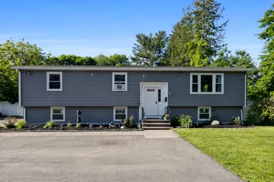 137 Holten St 1