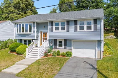 15 Wiseman Dr 1