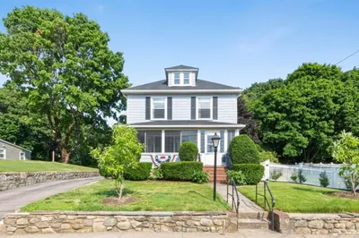 102 King St 1