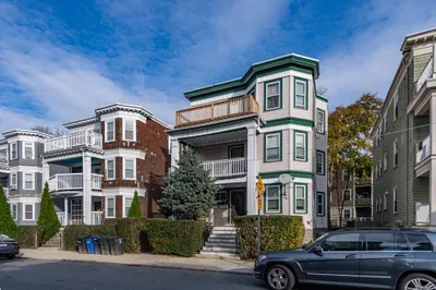 18 Santuit St