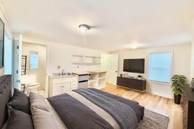 19 Common St #2 1