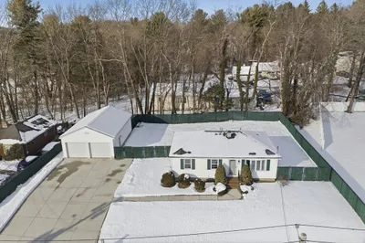 23 Gail Drive 1