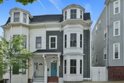 8 Atlantic St 1