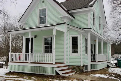 67 Pond Street 1
