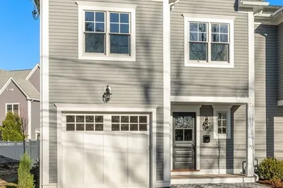 123 Farwell Street #123 1