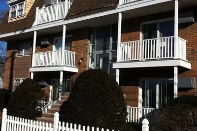 244 Mount Vernon St #7 1