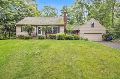 20 Hilltop Dr