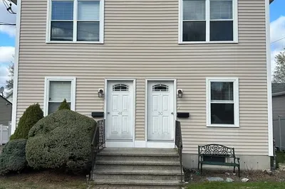 50 Oak Street #50