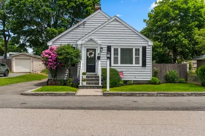 17 Trevett Ave 1