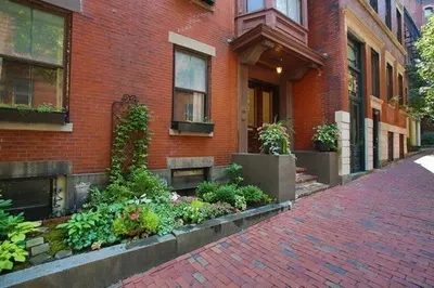 16 Hancock St #4R