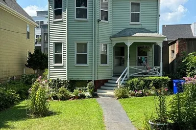 16 Greenley Pl #1