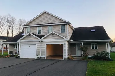 85 North Main St #15 1