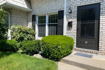 27 Plantation Dr #27 1