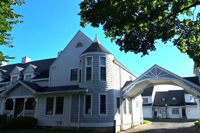 169 Main Street #4 1