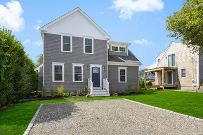 48 Wood Avenue 1