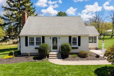 37 Maple St