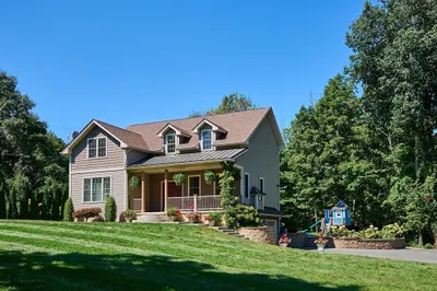 1505 Southampton Rd 1